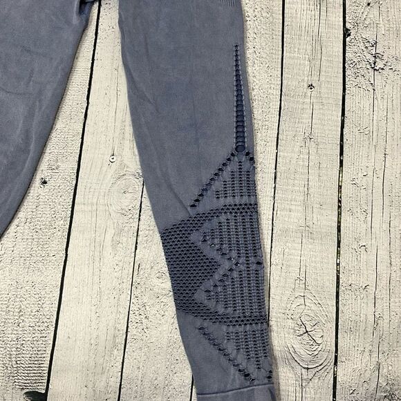 Victoria’s Secret PINK  Seamless Crop Leggings - Picture 5 of 6